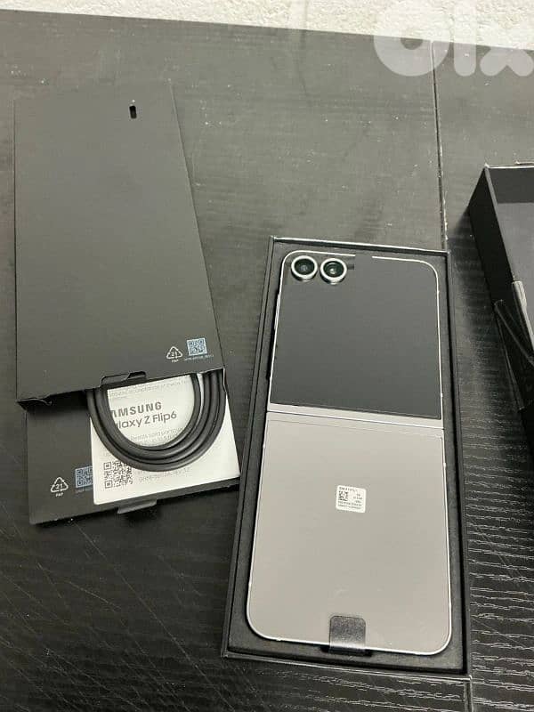 Samsung Galaxy Z Flip6 512GB 0