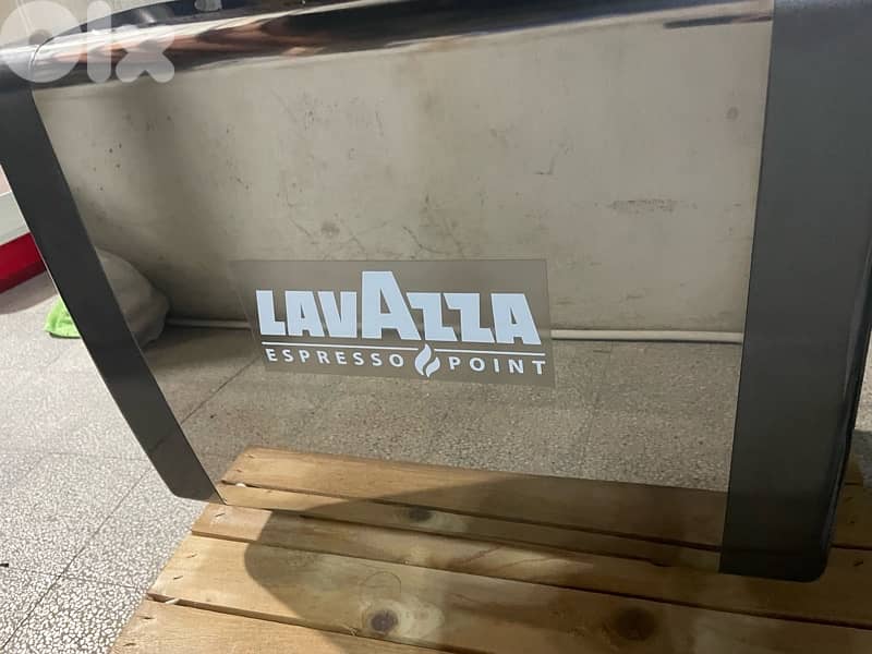 LAVAZZA espresso machine مكنة قهوة اكسبرس 5