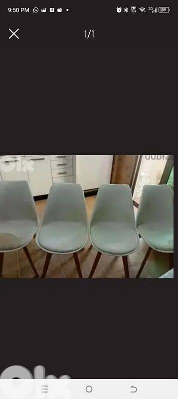 selling dining chairs 0