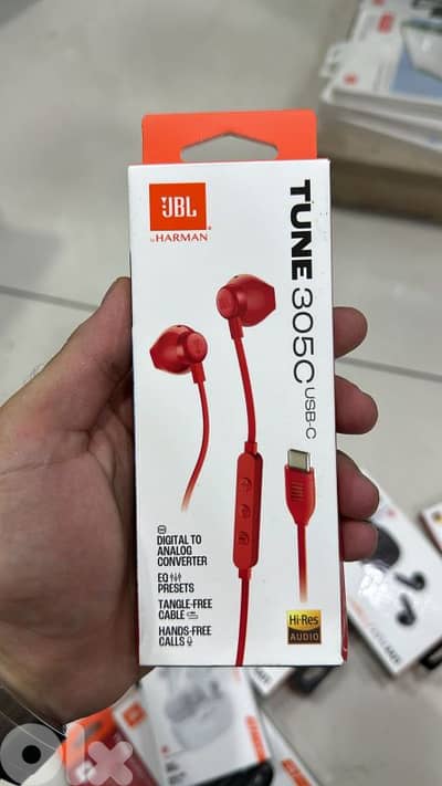 Jbl tune 305 usb-c wired earphones red