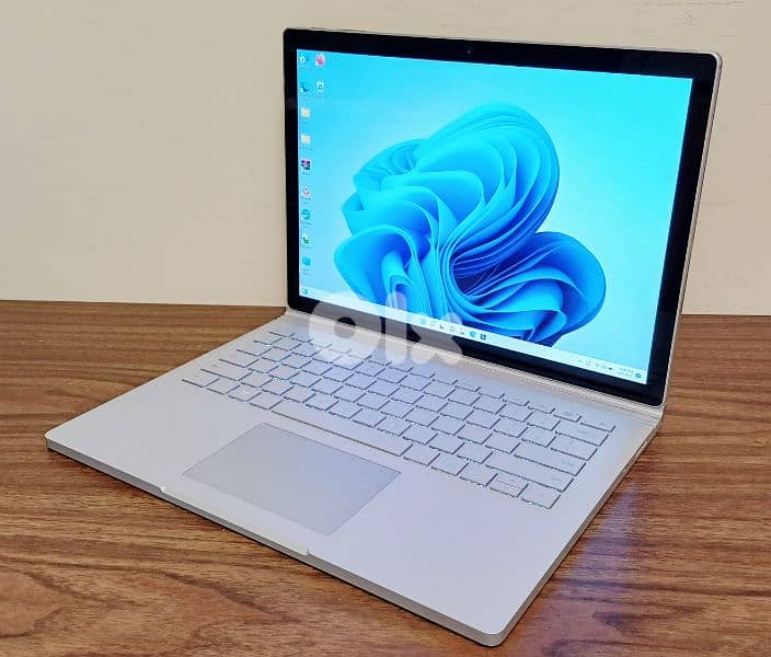 MICROSOFT SURFACE CORE I7 - 2 GB VGA - DETACHABLE - 3K SCREEN 7