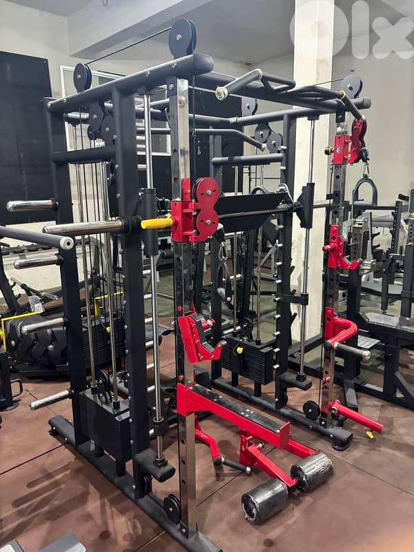 Multifunctional Gym Machine 3 Stations 1