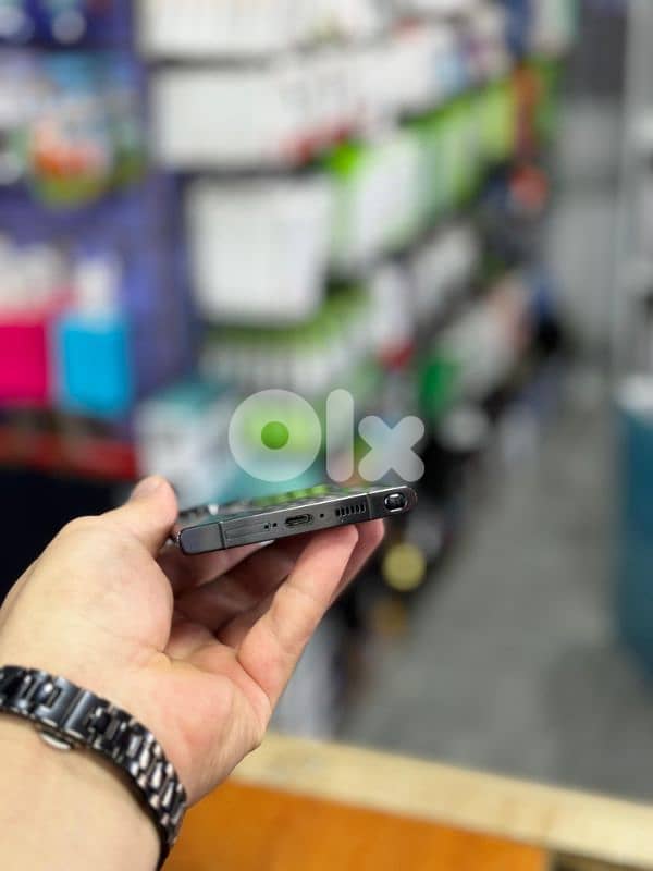 S23 ultra / 256gb / 12 gb ram 3