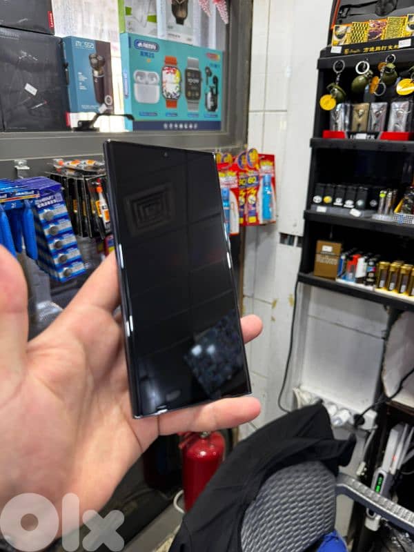 S23 ultra / 256gb / 12 gb ram 7