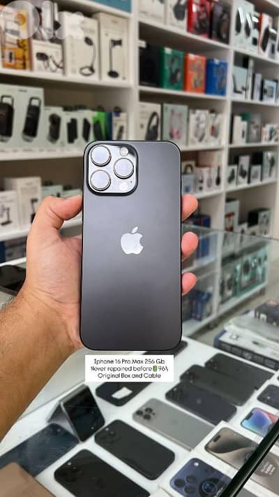 16 pro max 256 GB Black used like new
