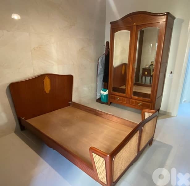 Antique Closet 0