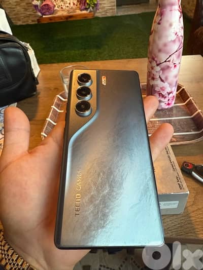 camon 40 pro 5g