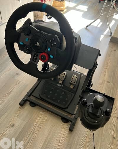logitech G29 gaming wheel