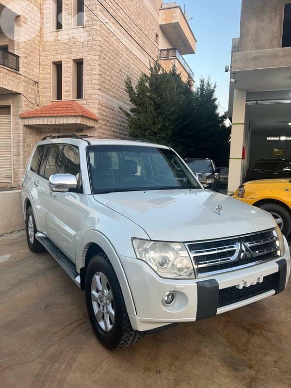 Mitsubishi Pajero 2010 0
