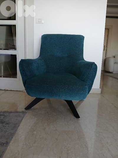 sofa like new
