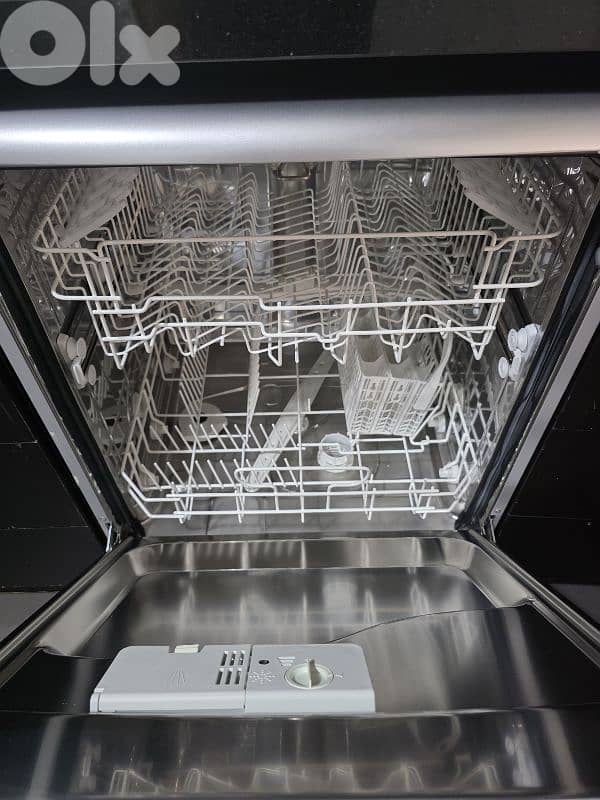 Hoover Dishwasher (barely used) 2