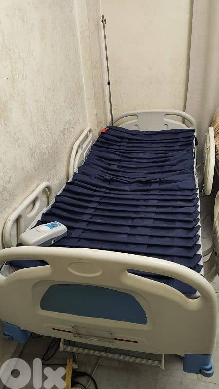 Electric Patient Bed 3