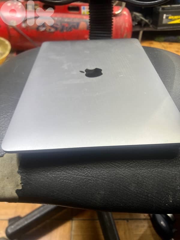 macbook air m1 locked icloud 2