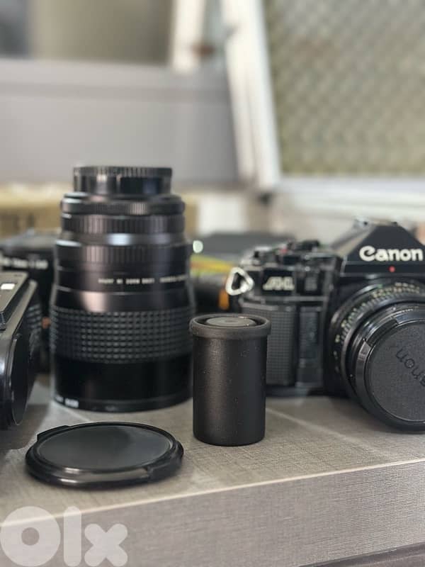 Canon A-1 Vintage Film Camera 1978 and accessories kit 2