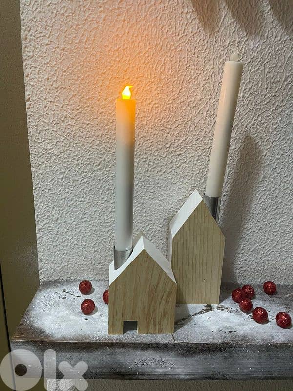 Hand craft christmas decoration in wood 4