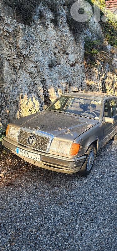 Mercedes-Benz E-Class 1992