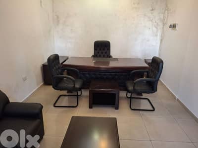 Sitting And Office