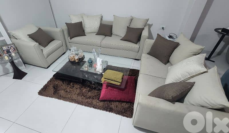 living room 0