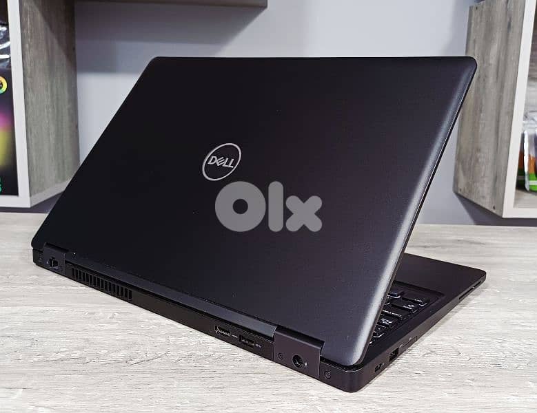 DELL BUSINESS LATITUDE 5590 - I7 GEN 8 - 8 CPU - BACKLIT + FINGERPRINT 10