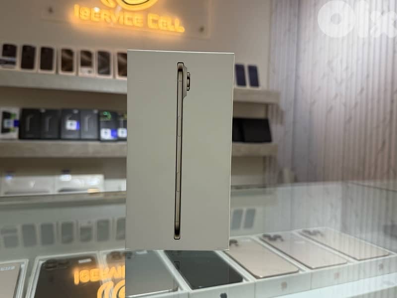 iPhone 17 Air 256Gb beand new with Apple warranty 0