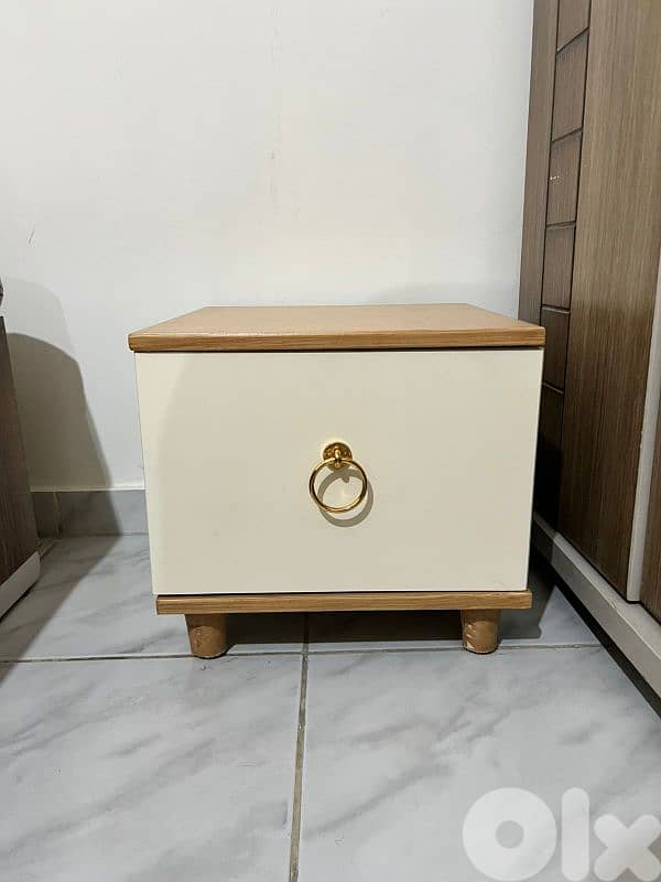 جونيه. ادونيس. هاتف 81195326 5