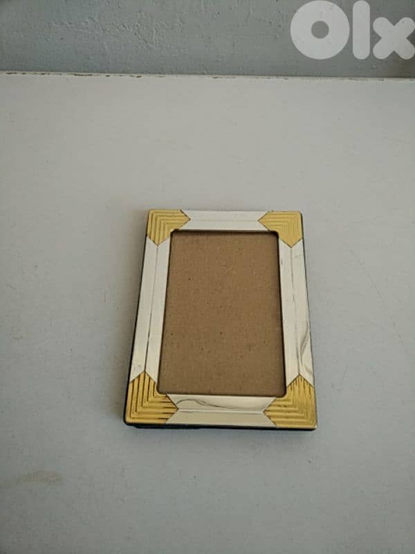 Small design frame - Not Negotiable 1