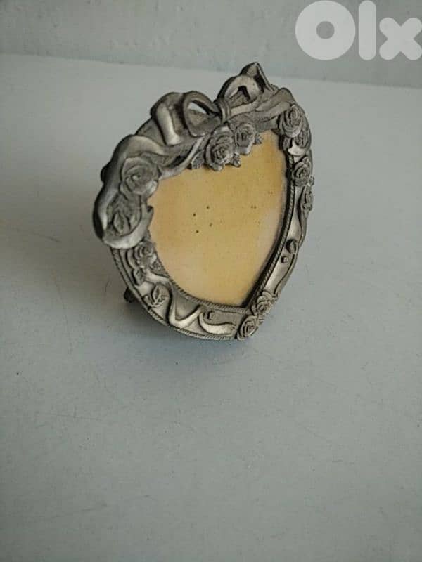 Old small frame - Not Negotiable 1