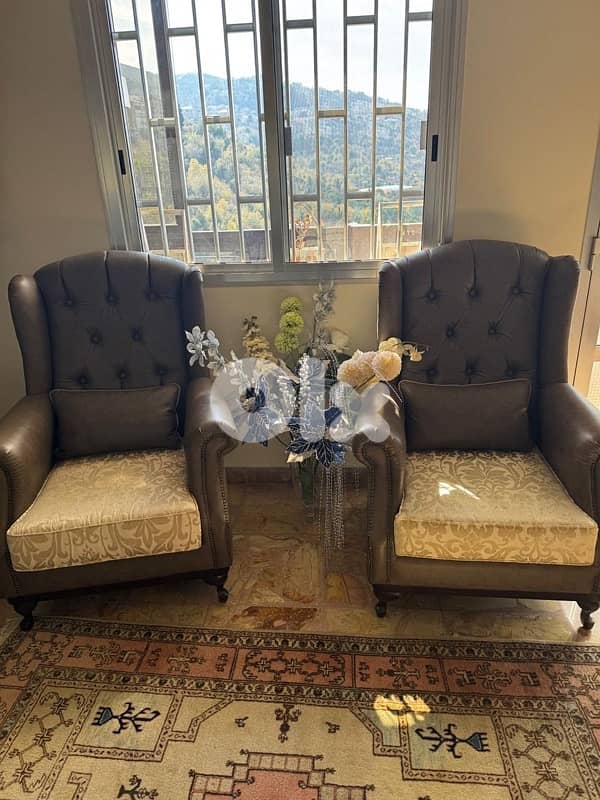 salon & dining room 5