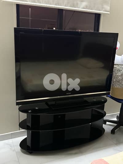 Sony Bravia TV with Glass Stand – Excellent Condition