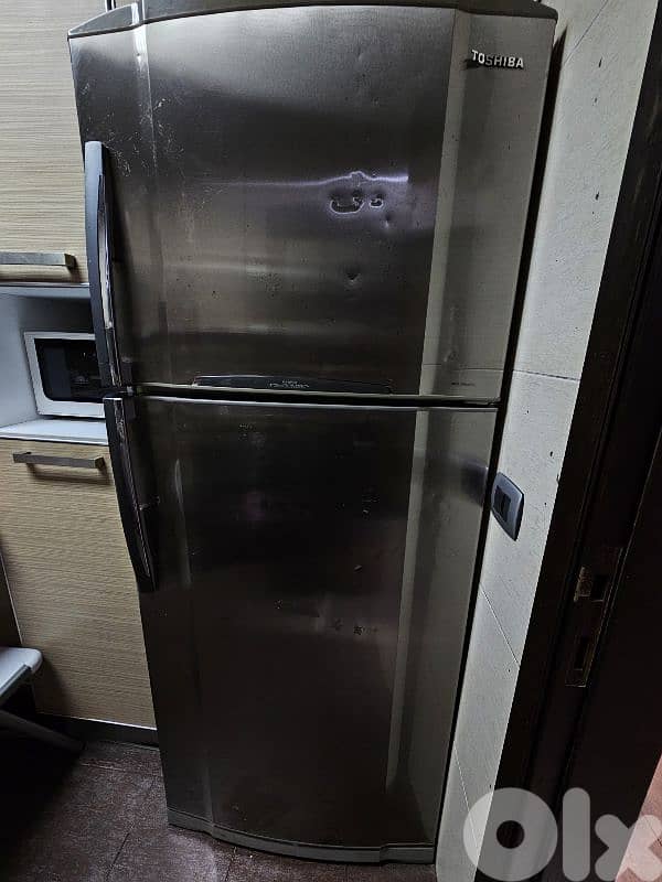 TOSHIBA FRIDGE 2 DOOR 185CM 710L 1