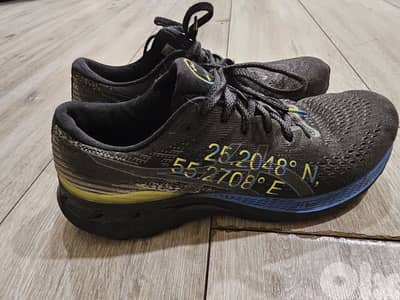 ASICS GEL KAYANO 28 DUBAI LIMITED EDITION size 43.5