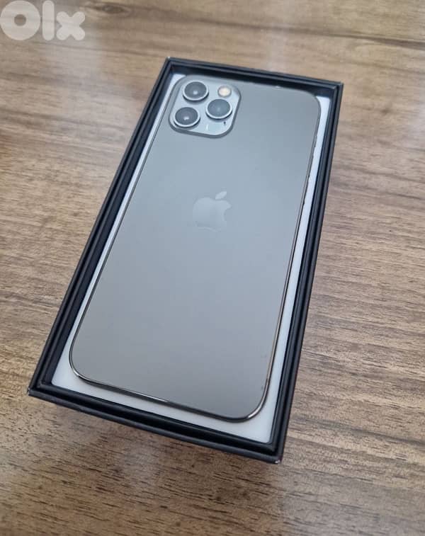 Open Box Iphone 12 Pro + Full Bundle 1