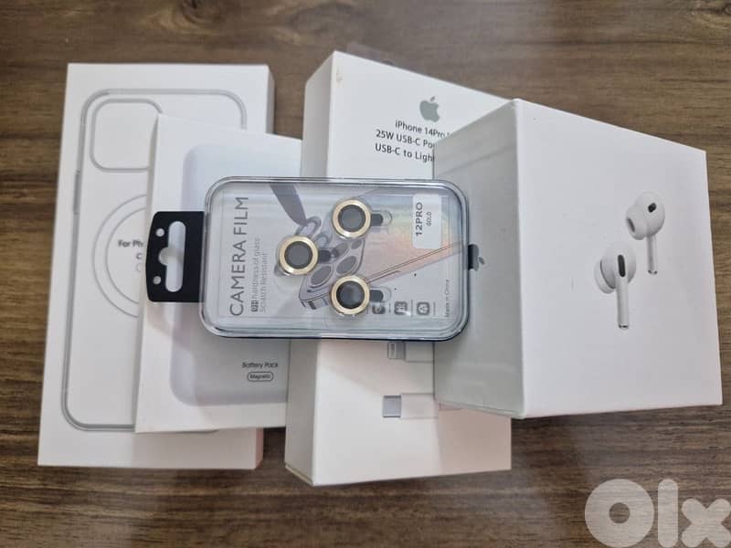 Open Box Iphone 12 Pro + Full Bundle 2