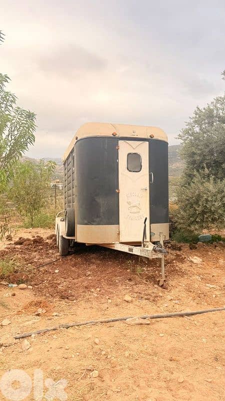 Horse Trailer 1