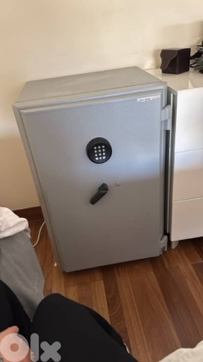 For Sale: Fichet-Bauche Millium 120 Safe (Gunnebo – Made in France)