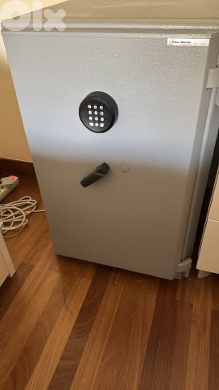 For Sale: Fichet-Bauche Millium 120 Safe (Gunnebo – Made in France) 3