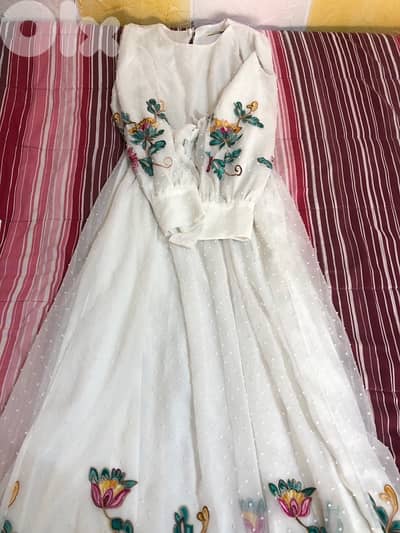 white long  dress