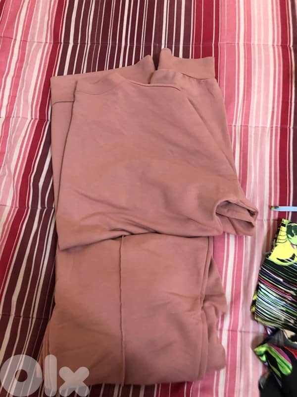 exercise clothing set 1