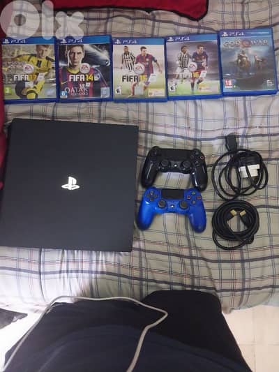 used ps4 pro 860gb with 2 oeiginal controllers
