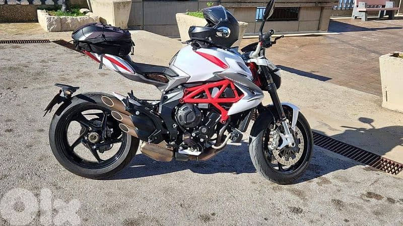 MV Agusta 800cc 1