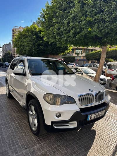 BMW X5 2007 4.8 FULL OPTION 7 SEATS EXTRA CLEAN
