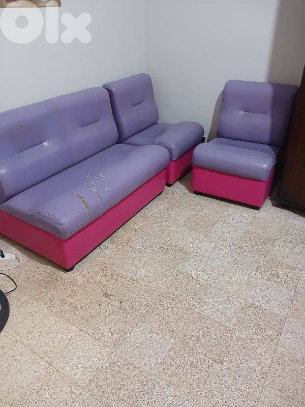 طقم كنبيات لي بهمو يجي ياخدو ببلاش 0
