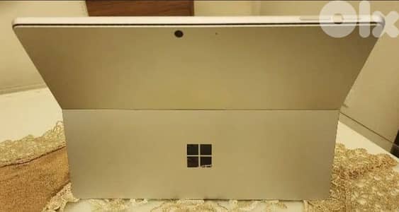 Microsoft surface pro 9 i5 12th with Microsoft keyboard and pen
