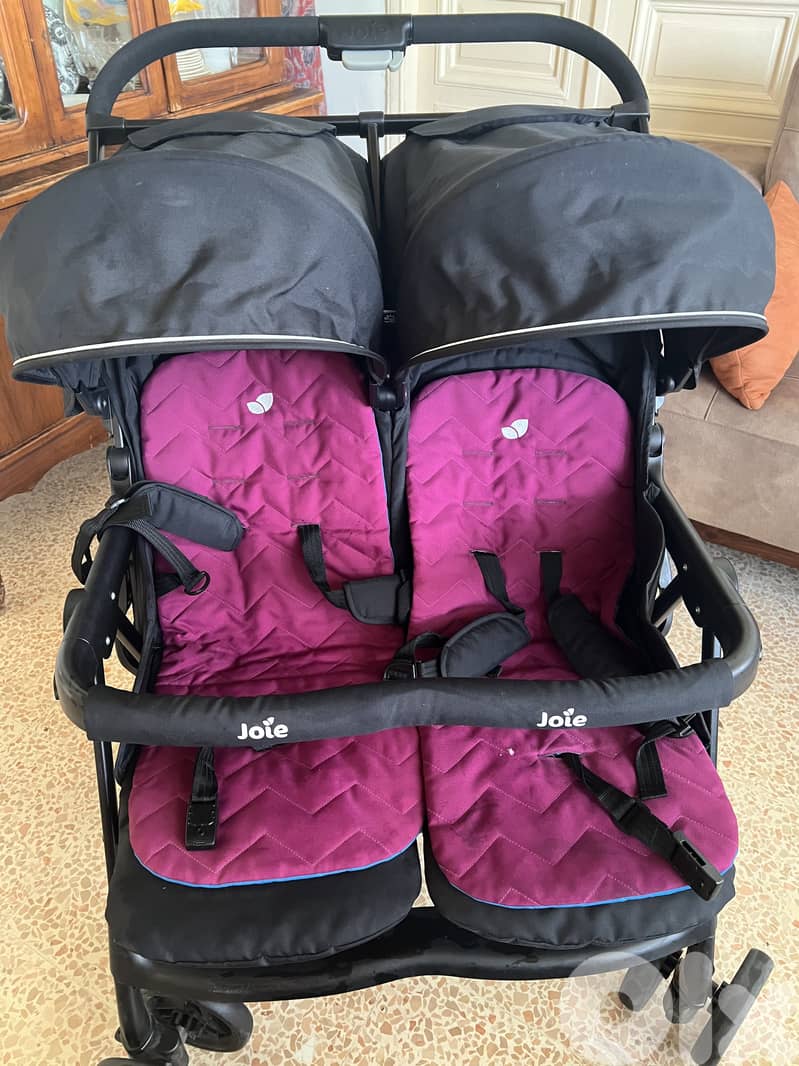 Twin stroller from joie 3