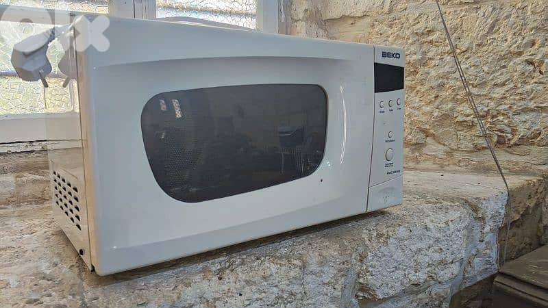 Microwave 0