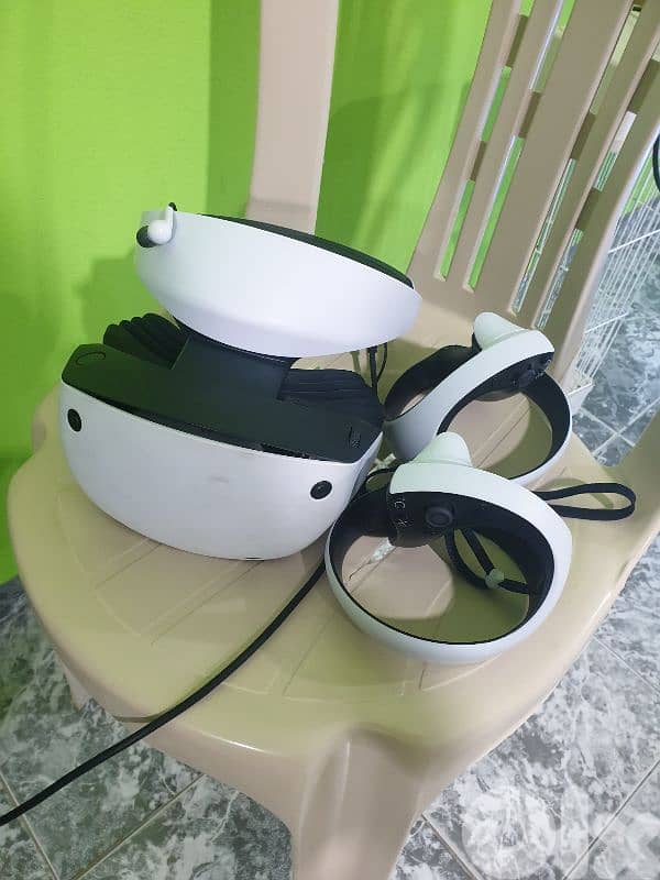 Vr2 + simulator with logitech g29 driving force and shifter. 1