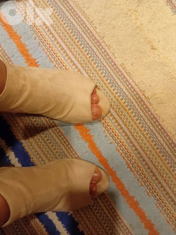 shoes black and beige 2