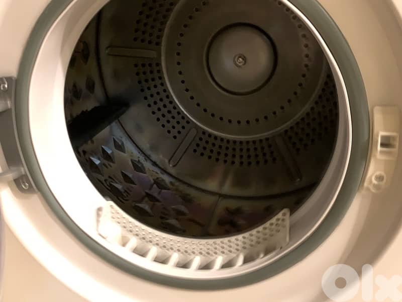 campomatic dryer 10kg نشافة البسة 1