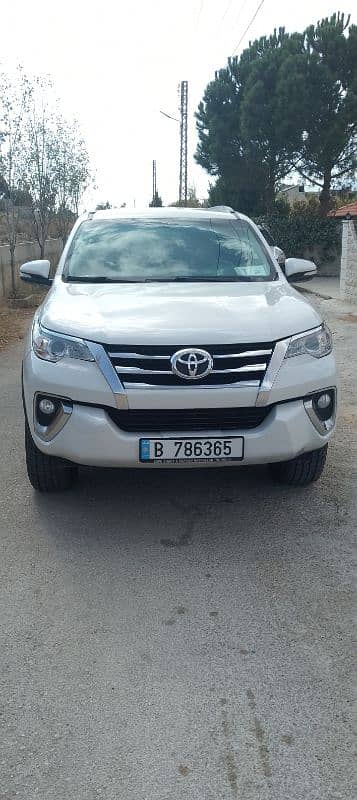 Toyota Fortuner 2016