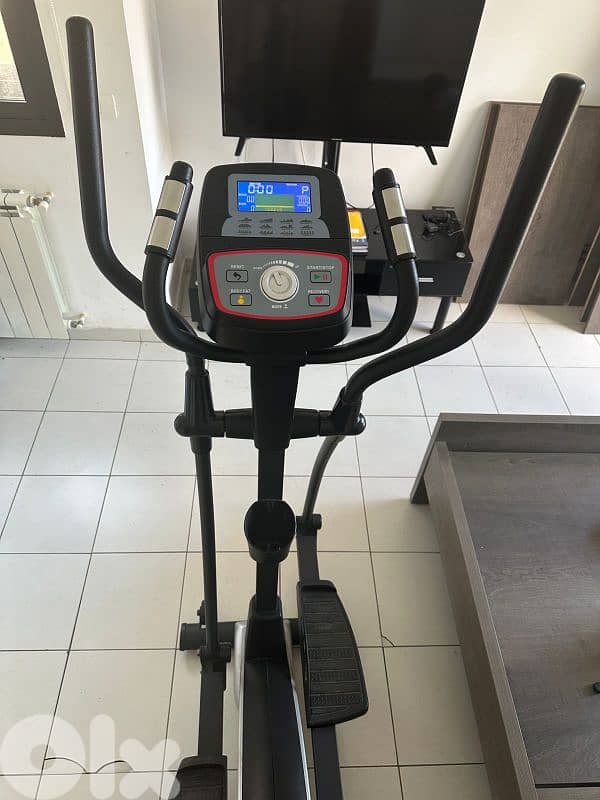 treadmill for sale used like new 0